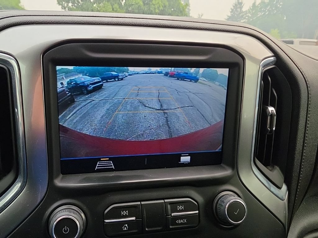 Used 2021 Chevrolet Silverado 1500 RST w/ Max Trailering Package AWD/4WD image 17