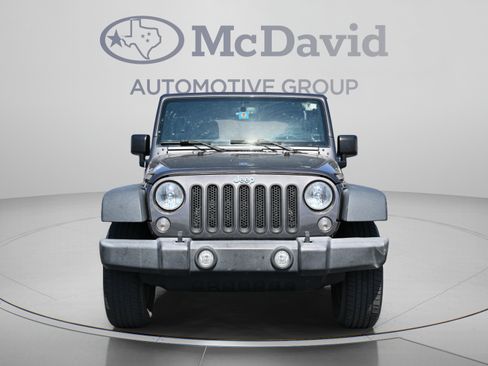 Used 2018 Jeep Wrangler Unlimited Sport S AWD/4WD image 12