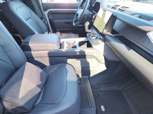 New 2026 Land Rover Defender 110 X AWD/4WD image 3