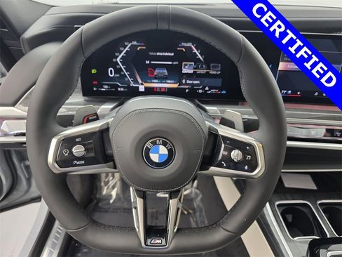 Used 2023 BMW 760i xDrive w/ Luxury Rear Seating Package image 18