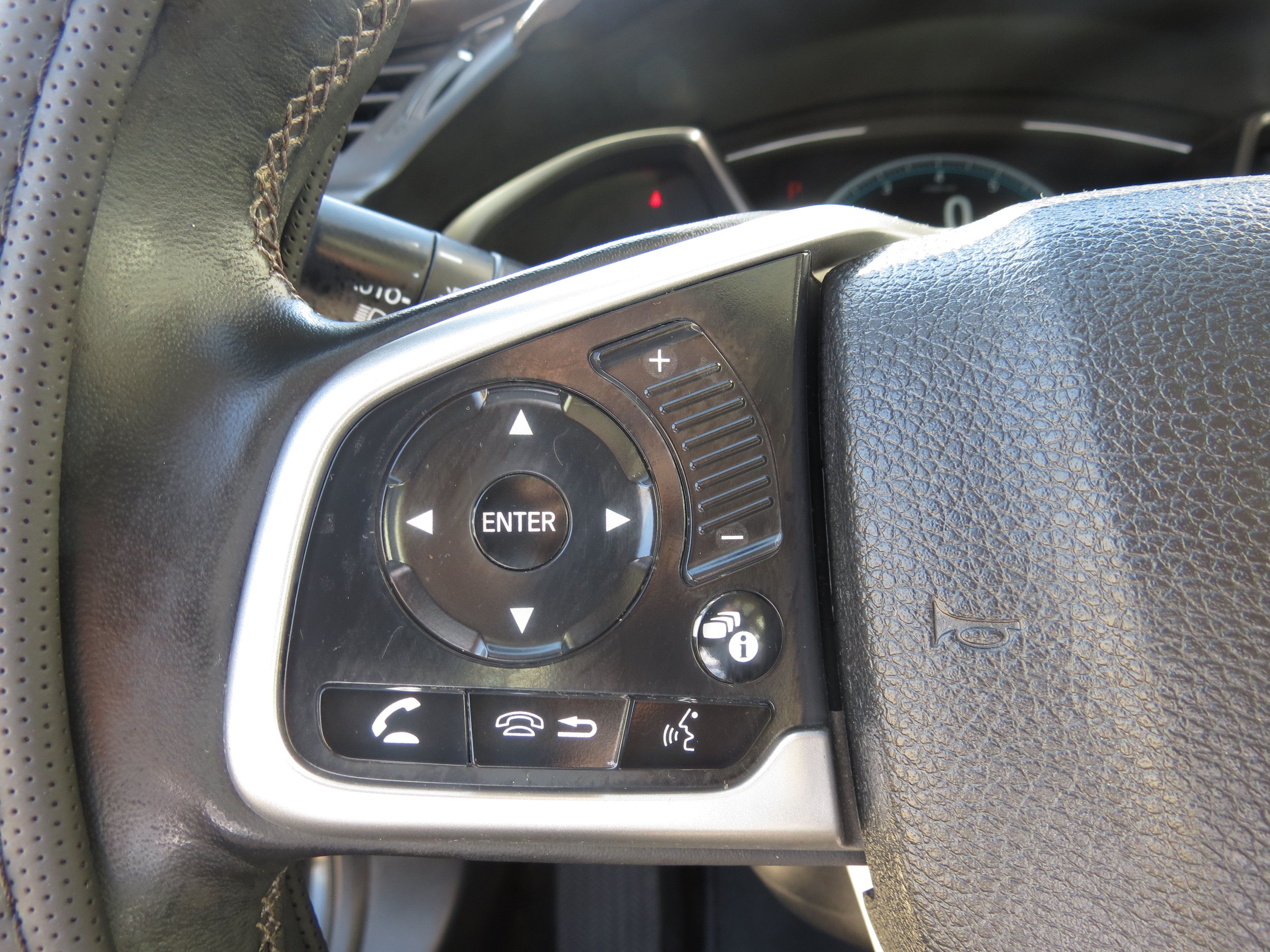 Used 2018 Honda Civic EX-T image 14