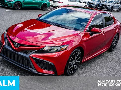 Used 2022 Toyota Camry SE w/ Convenience Package FWD image 15