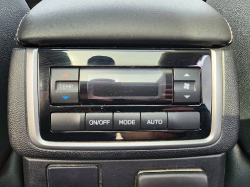 Used 2022 Subaru Ascent Onyx Edition AWD/4WD image 20
