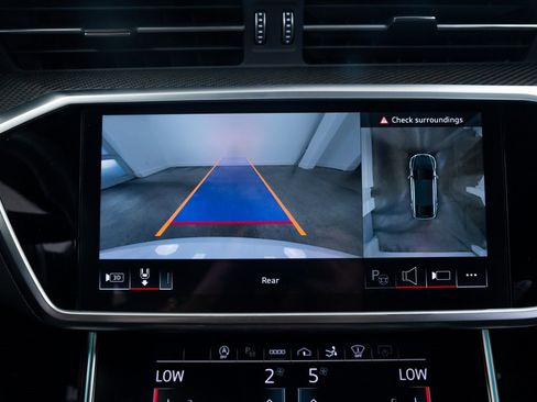 Used 2024 Audi RS 7 Performance image 13