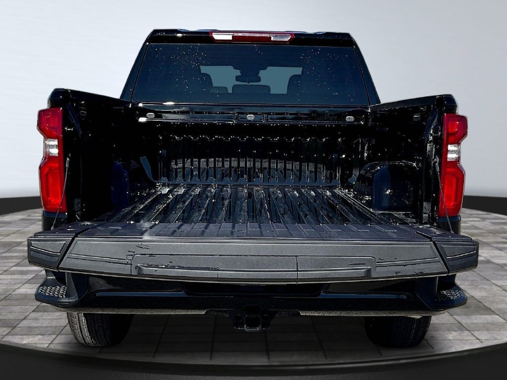 New 2026 Chevrolet Silverado 1500 RST w/ LPO, Dark Essentials Package AWD/4WD image 10