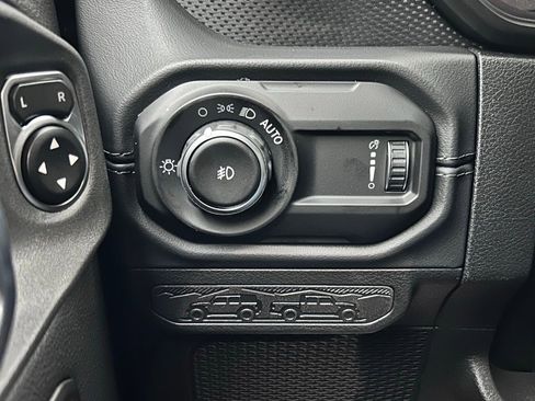 New 2026 Jeep Wrangler Unlimited Rubicon image 18