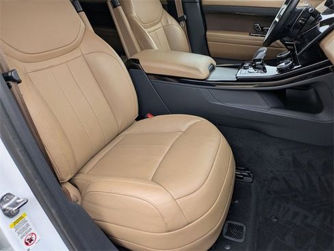 Used 2023 Land Rover Range Rover Sport SE image 18