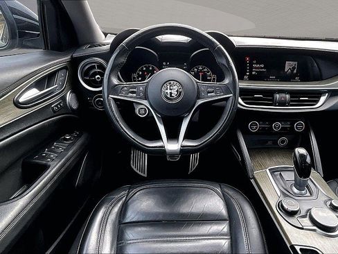 Used 2019 Alfa Romeo Stelvio Ti Lusso w/ Quick Order Package 22X Lusso image 5