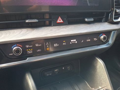 Used 2023 Kia Sportage X-Line w/ X-Line Premium Package image 31