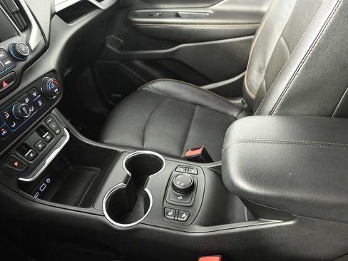 Used 2019 GMC Terrain SLT w/ Preferred Package AWD/4WD image 34