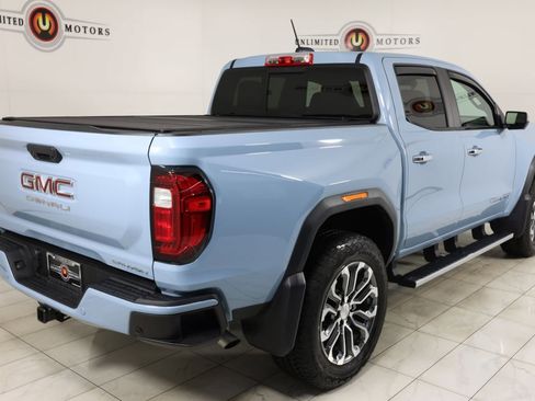 Used 2026 GMC Canyon Denali AWD/4WD image 3