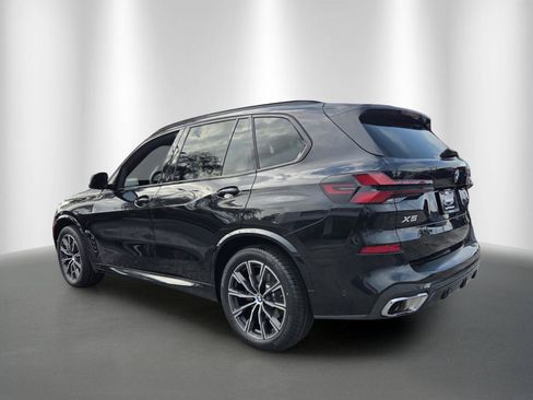 Certified 2024 BMW X5 xDrive40i w/ M Sport Package AWD/4WD image 5