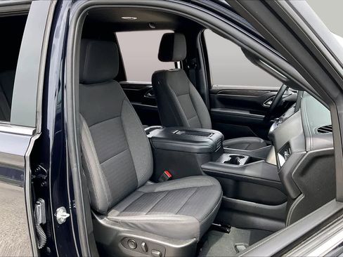 Certified 2024 Chevrolet Tahoe LS RWD image 9