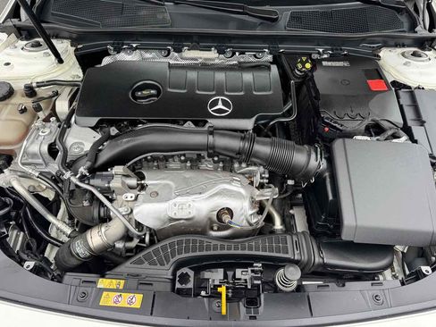 Used 2023 Mercedes-Benz CLA 250 w/ Premium Package image 8