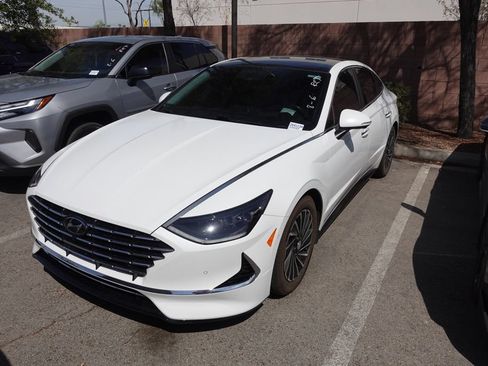 Used 2022 Hyundai Sonata Limited FWD image 1