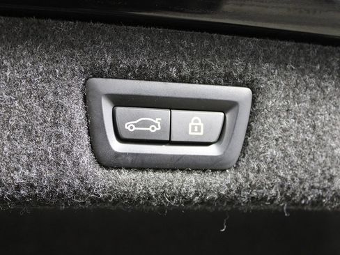 Used 2023 BMW 530e w/ M Sport Package image 29