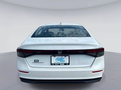 Certified 2024 Honda Accord EX image 5
