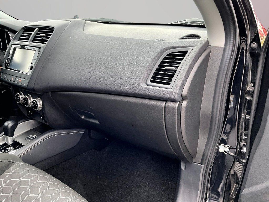 Used 2024 Mitsubishi Outlander Sport AWD image 16