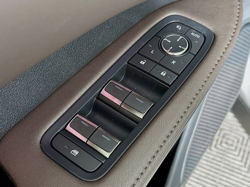 New 2026 Lexus RX 350 w/ Convenience Package image 17