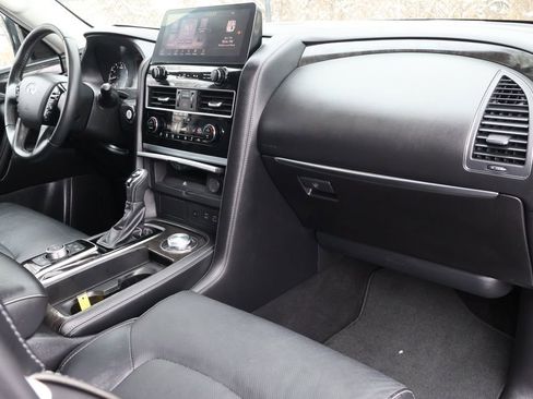 Used 2024 INFINITI QX80 Luxe image 42