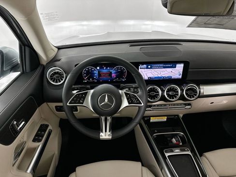 New 2026 Mercedes-Benz GLB 250 image 22