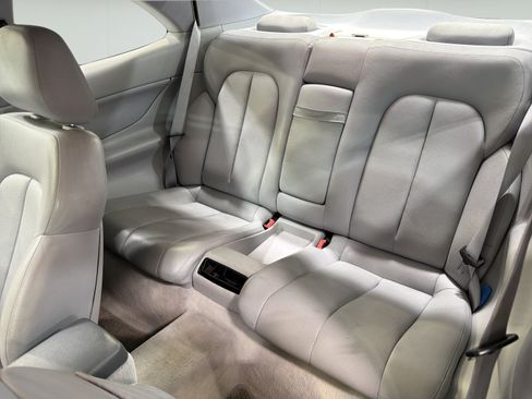 Used 1998 Mercedes-Benz CLK 320 Coupe image 10