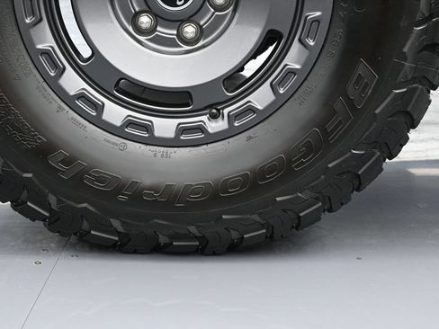 Used 2024 Ford Bronco Everglades AWD/4WD image 42