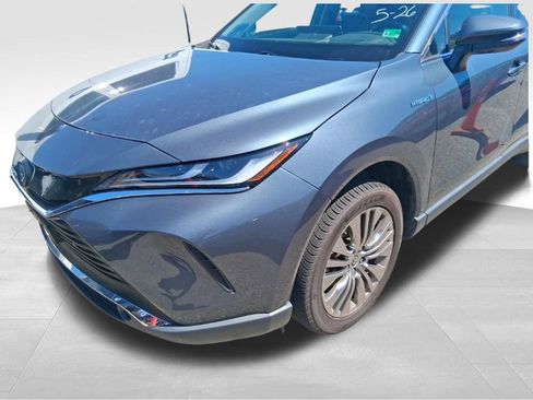 Used 2021 Toyota Venza Limited w/ Advanced Technology Package AWD/4WD image 7