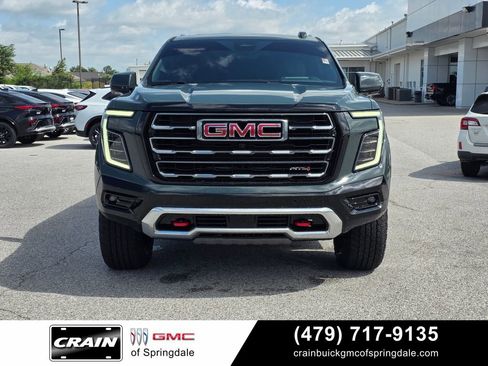 Used 2025 GMC Yukon XL AT4 w/ AT4 Premium Plus Package AWD/4WD image 2