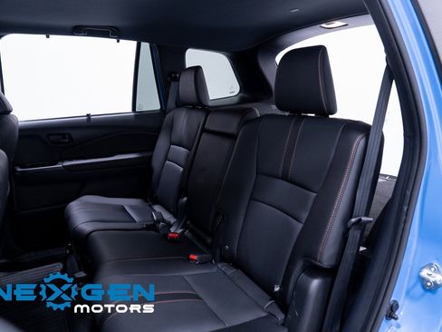 Used 2025 Honda Passport TrailSport image 38