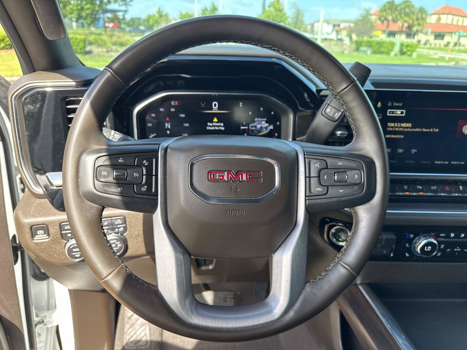 Used 2024 GMC Sierra 3500 SLT w/ SLT Premium Package AWD/4WD image 14