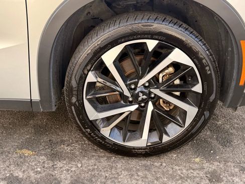 Used 2024 Mitsubishi Outlander Ralliart image 30