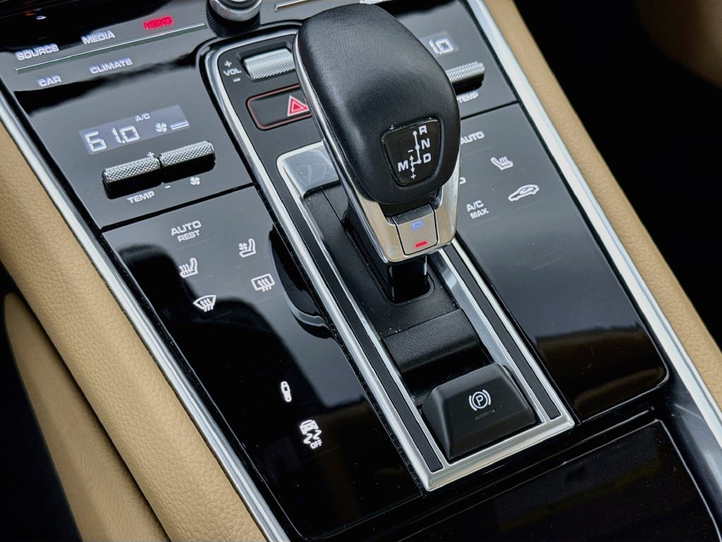 Certified 2023 Porsche Panamera image 22