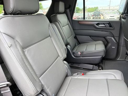 New 2026 GMC Yukon Denali w/ Denali Reserve Package AWD/4WD image 22