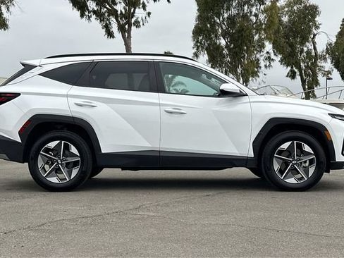 Used 2025 Hyundai Tucson SEL AWD/4WD image 3