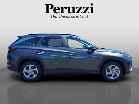 Used 2024 Hyundai Tucson SEL FWD image 2