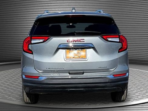 Used 2023 GMC Terrain SLT AWD/4WD image 5