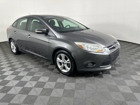 Used 2014 Ford Focus SE FWD image 11