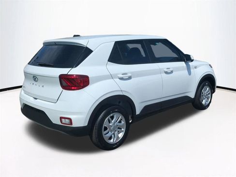 New 2026 Hyundai Venue SE image 5