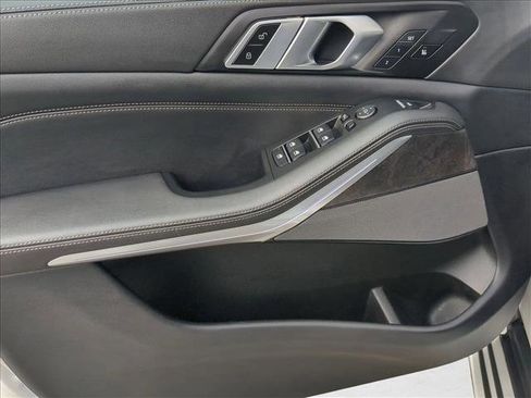 Used 2024 BMW X5 xDrive40i image 10