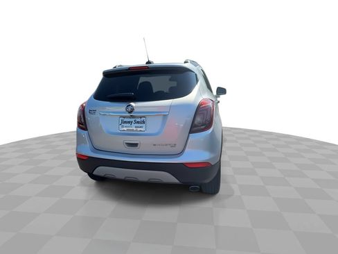 Certified 2022 Buick Encore Preferred AWD/4WD image 8