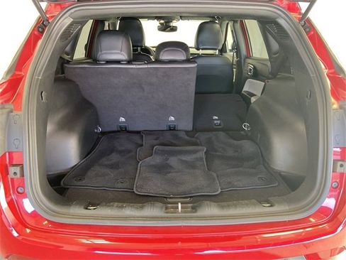 Used 2023 Jeep Compass Limited image 31