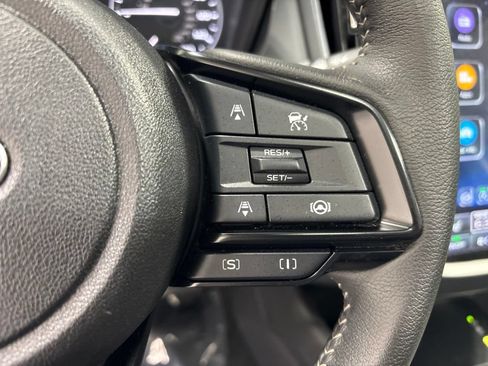 Used 2025 Subaru Forester Premium AWD/4WD image 16