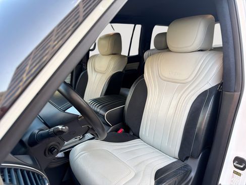Used 2019 INFINITI QX80 Limited AWD/4WD image 13