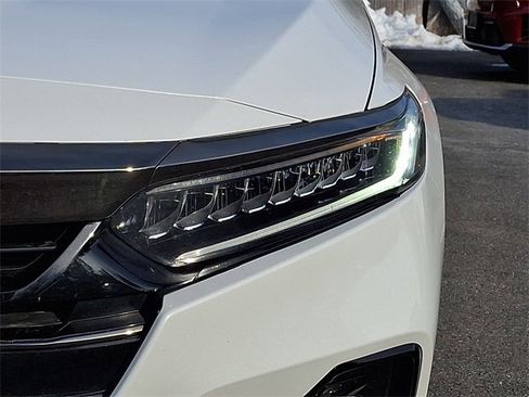 Certified 2022 Honda Accord Sport image 9