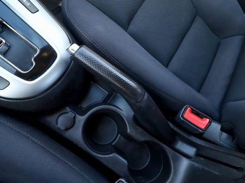 Used 2016 Chevrolet Cruze LT image 9