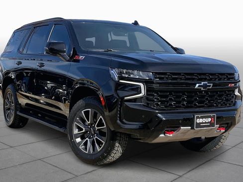 Used 2023 Chevrolet Tahoe Z71 w/ Luxury Package image 2