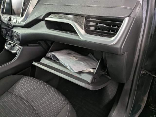 Used 2024 GMC Terrain SLE w/ Driver Convenience Package AWD/4WD image 30