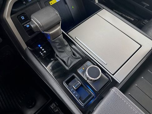 Used 2024 Toyota Sequoia Limited AWD/4WD image 19