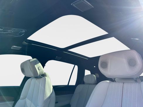 Certified 2026 Cadillac Vistiq Sport w/ LPO, Floor Liner Package image 20